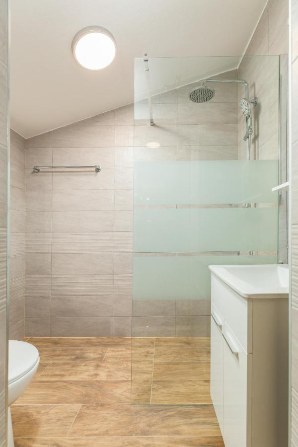 Wine House Apartments & Rooms Marceta Fažana Extérieur photo